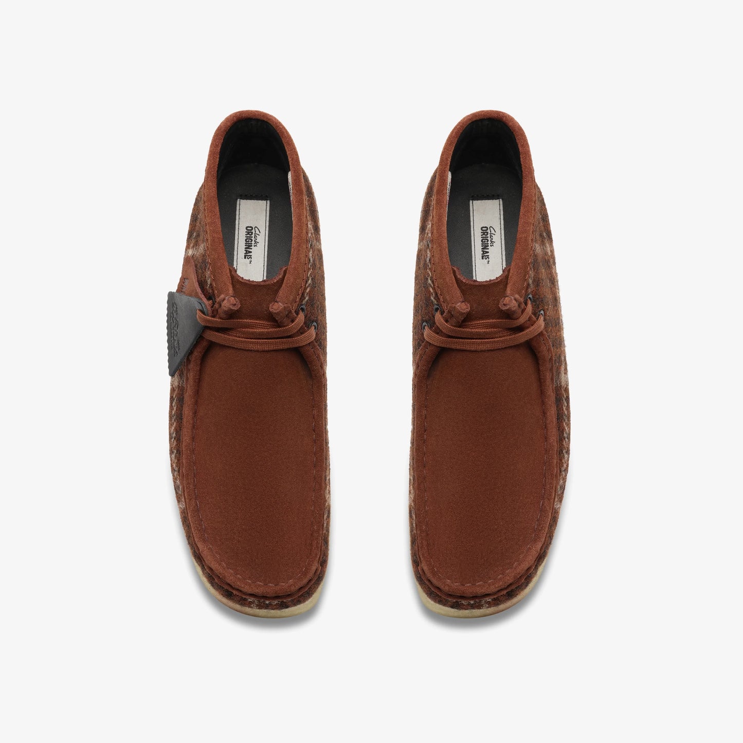 Botas De La Marca Clarks Para Hombre Modelo Wallabee Boot Rust Tweed Comb En Color Naranja