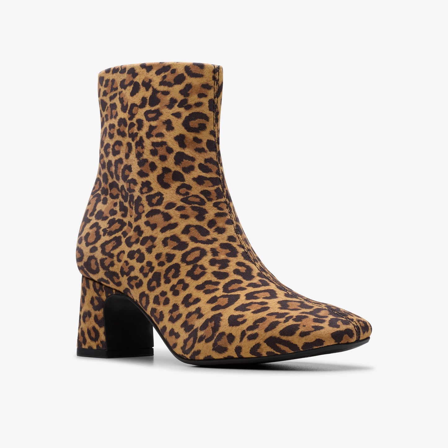 Botas De La Marca Clarks  Para Mujer Modelo Fernie Zip Leopard Suede En Color Animal Print