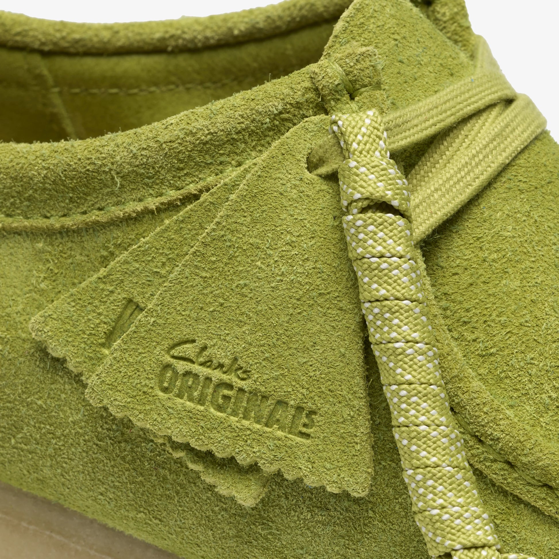 Zapatos Casual De La Marca Clarks  Para Hombre Modelo Wallabee Lime Suede En Color Verde