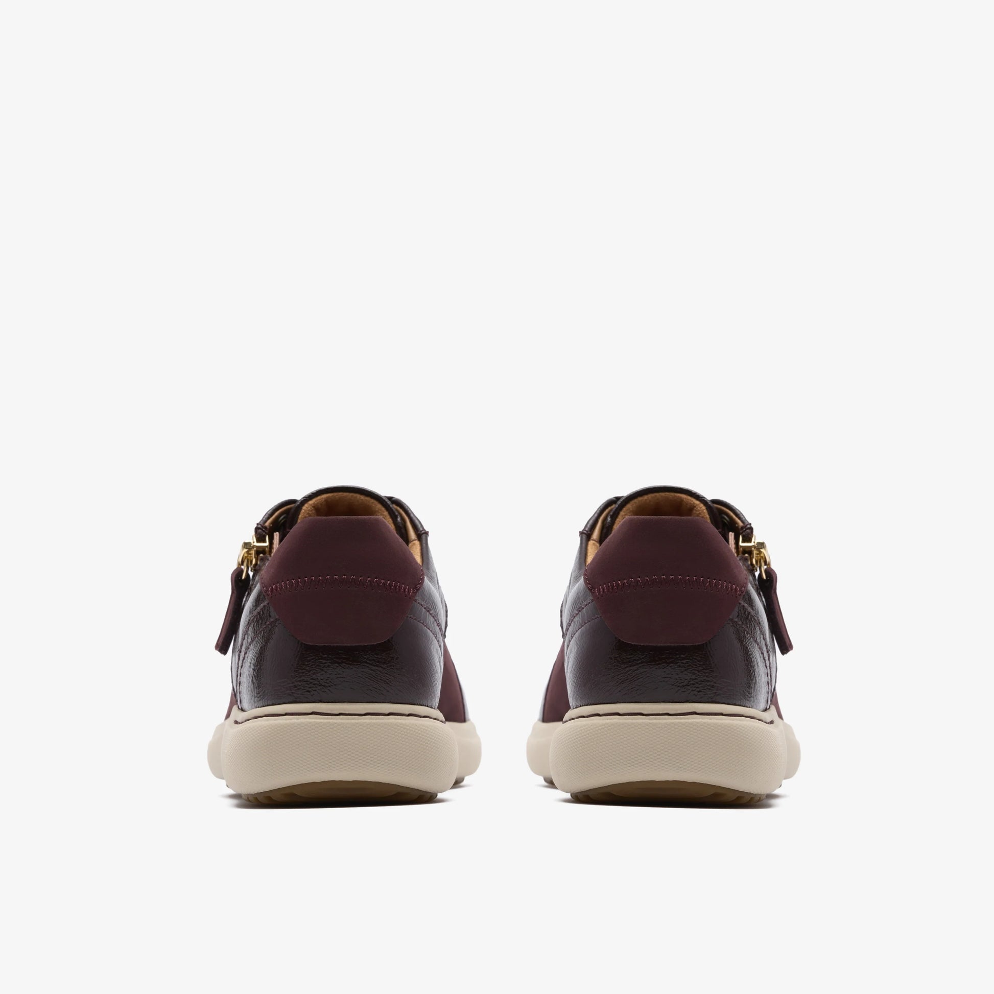 Zapatos Casual De La Marca Clarks  Para Mujer Modelo Nalle Zen Merlot Combi En Color Rojo