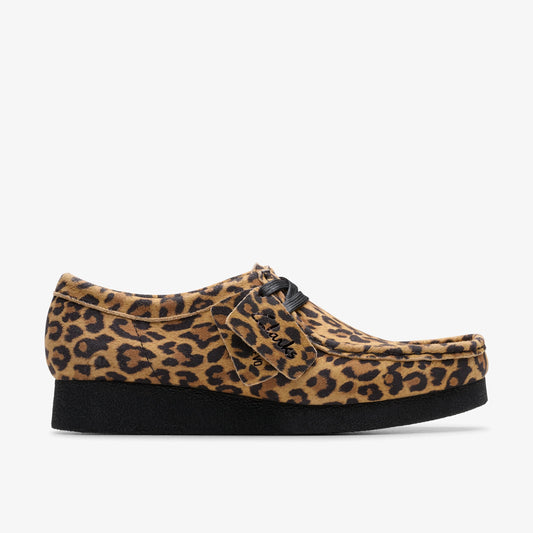 Zapatos Casual De La Marca Clarks  Para Mujer Modelo Wallabeeevosh Leopard Suede En Color Animal Print