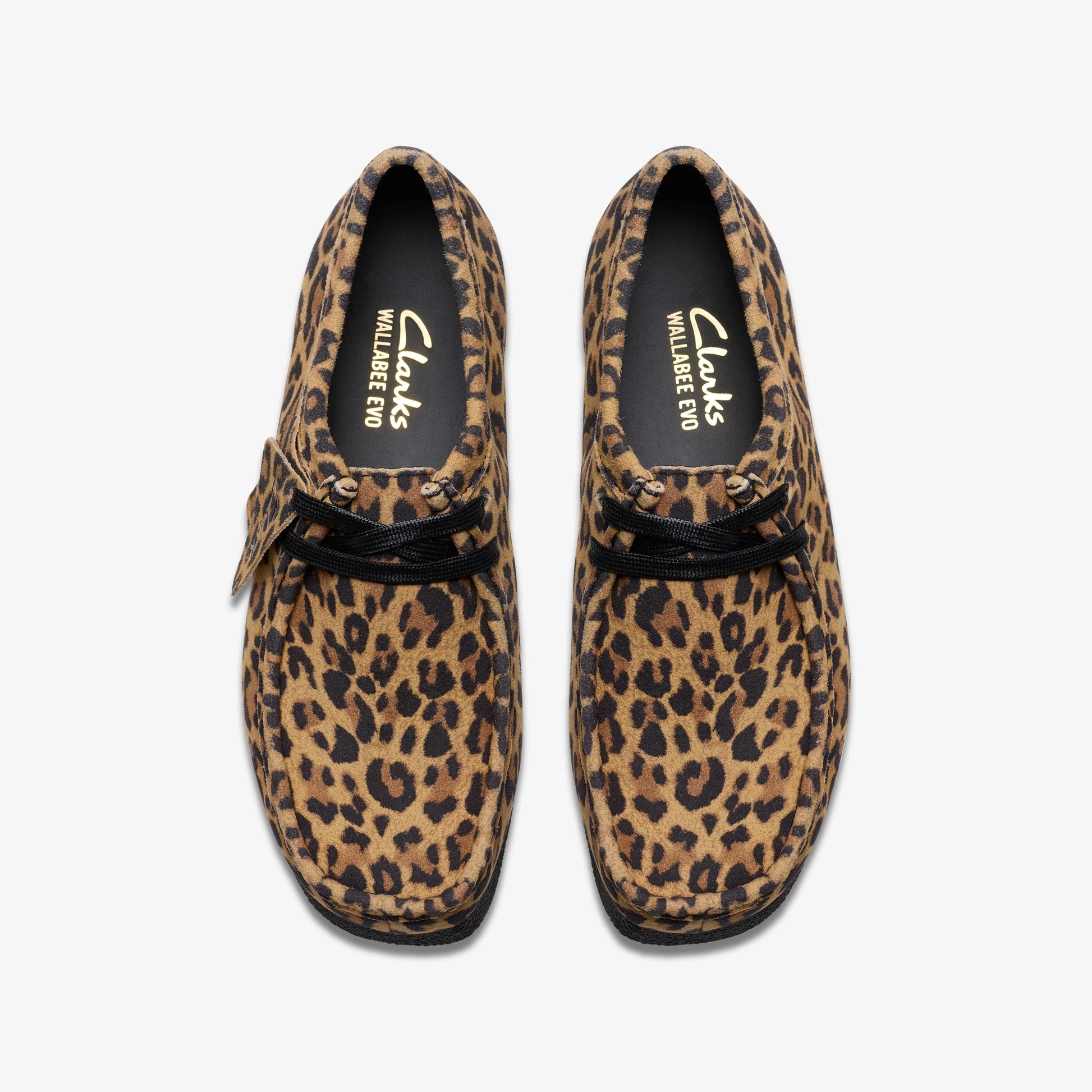 Zapatos Casual De La Marca Clarks  Para Mujer Modelo Wallabeeevosh Leopard Suede En Color Animal Print
