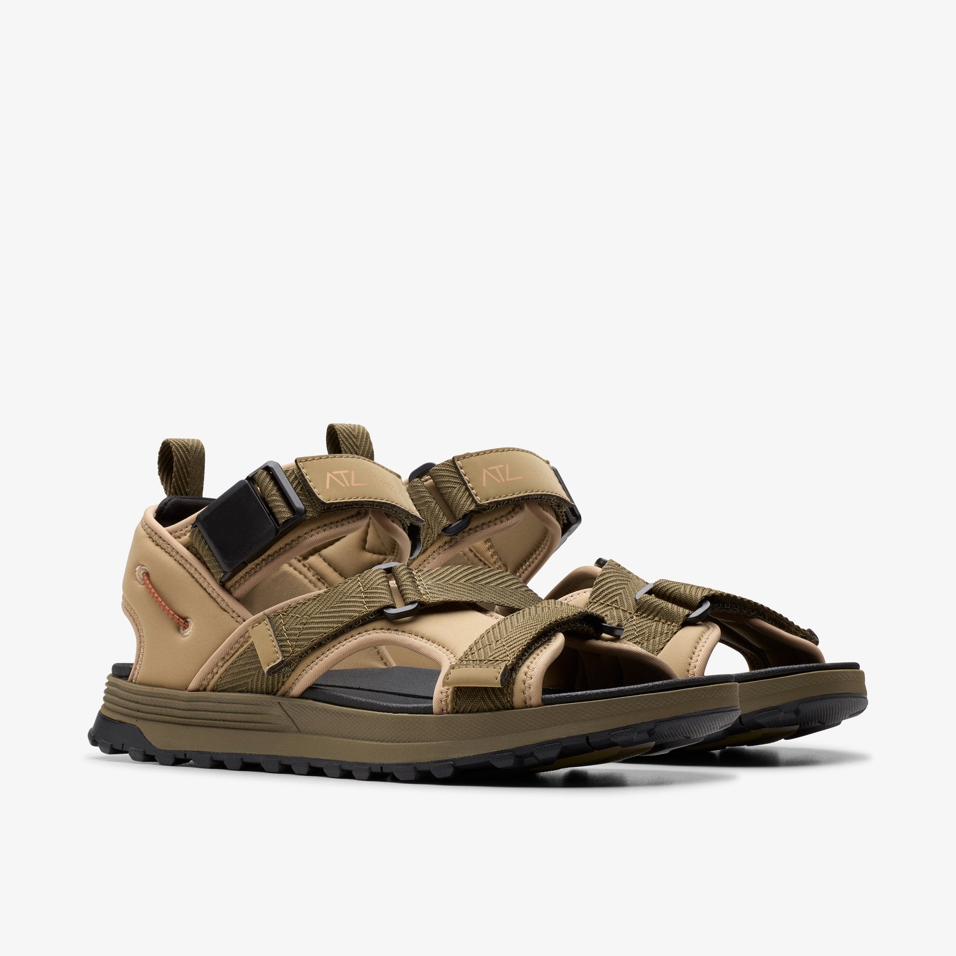 Літнє взуття Clarks