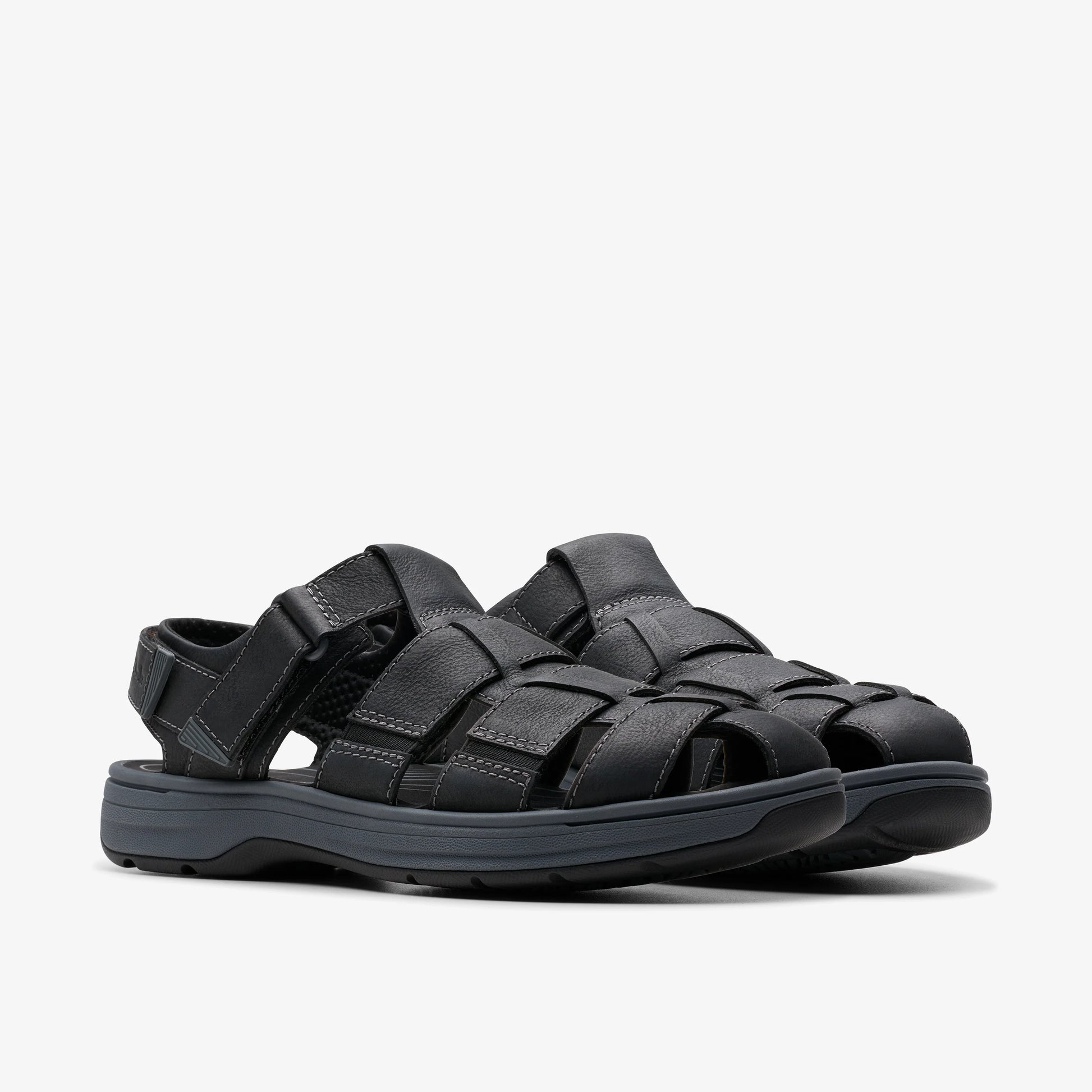 CLARKSのサマーシューズ