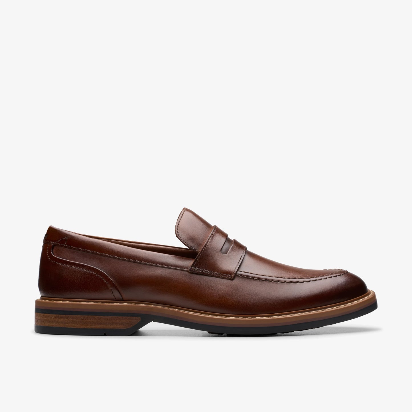 Zapatos Casual De La Marca Clarks Para Hombre Modelo Aldwin Step Mid Tan Lea En Color Marrón