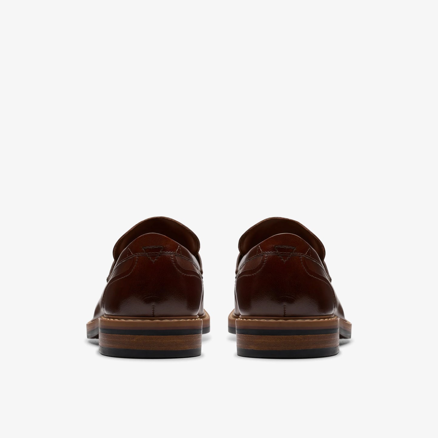 Zapatos Casual De La Marca Clarks Para Hombre Modelo Aldwin Step Mid Tan Lea En Color Marrón