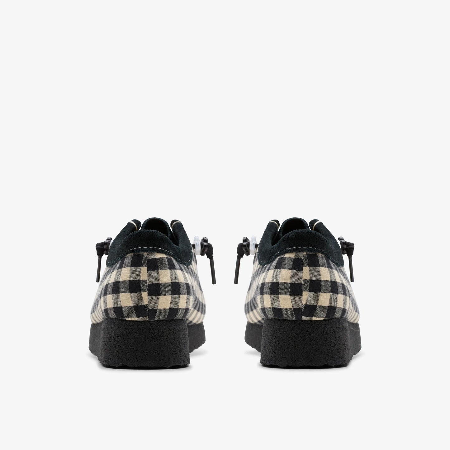 Sandalias De La Marca Clarks Para Mujer Modelo Wallabee. Blk/Whitegingham En Color Negro