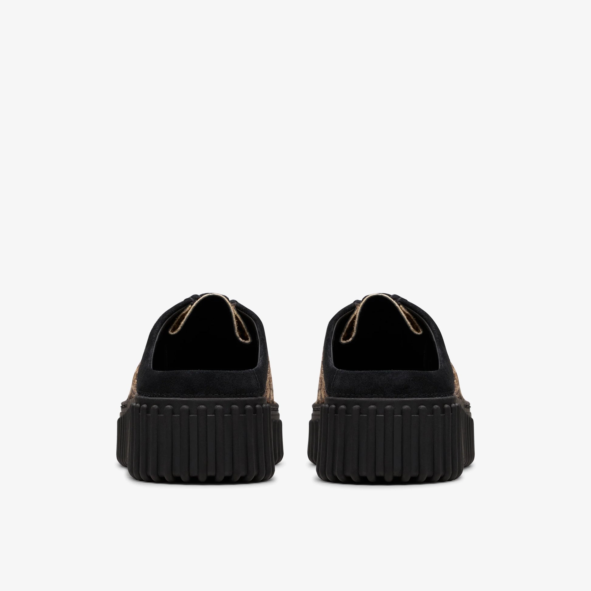 Clarks 夏季鞋