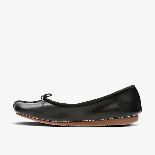 Літнє взуття Clarks