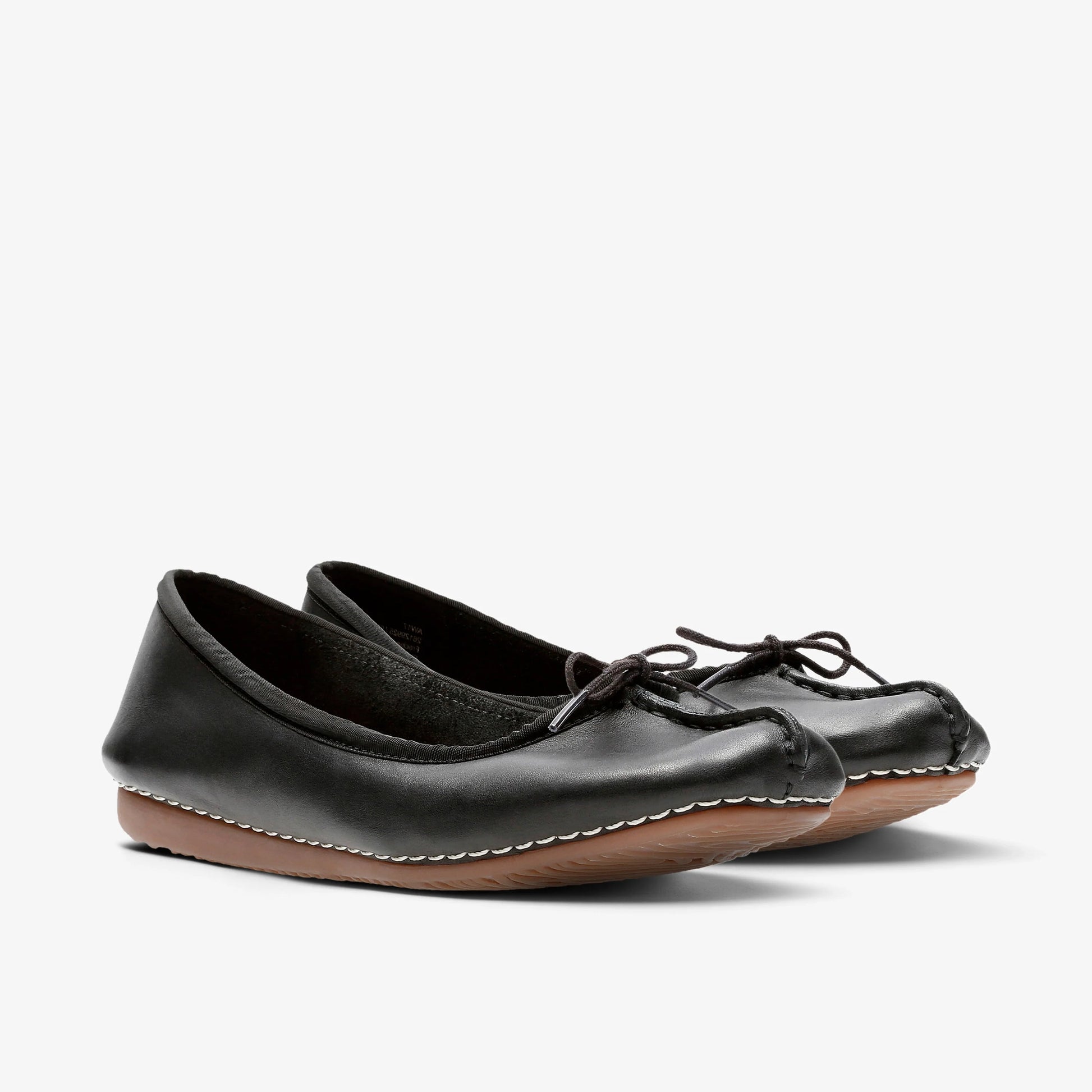 Clarks 夏季鞋