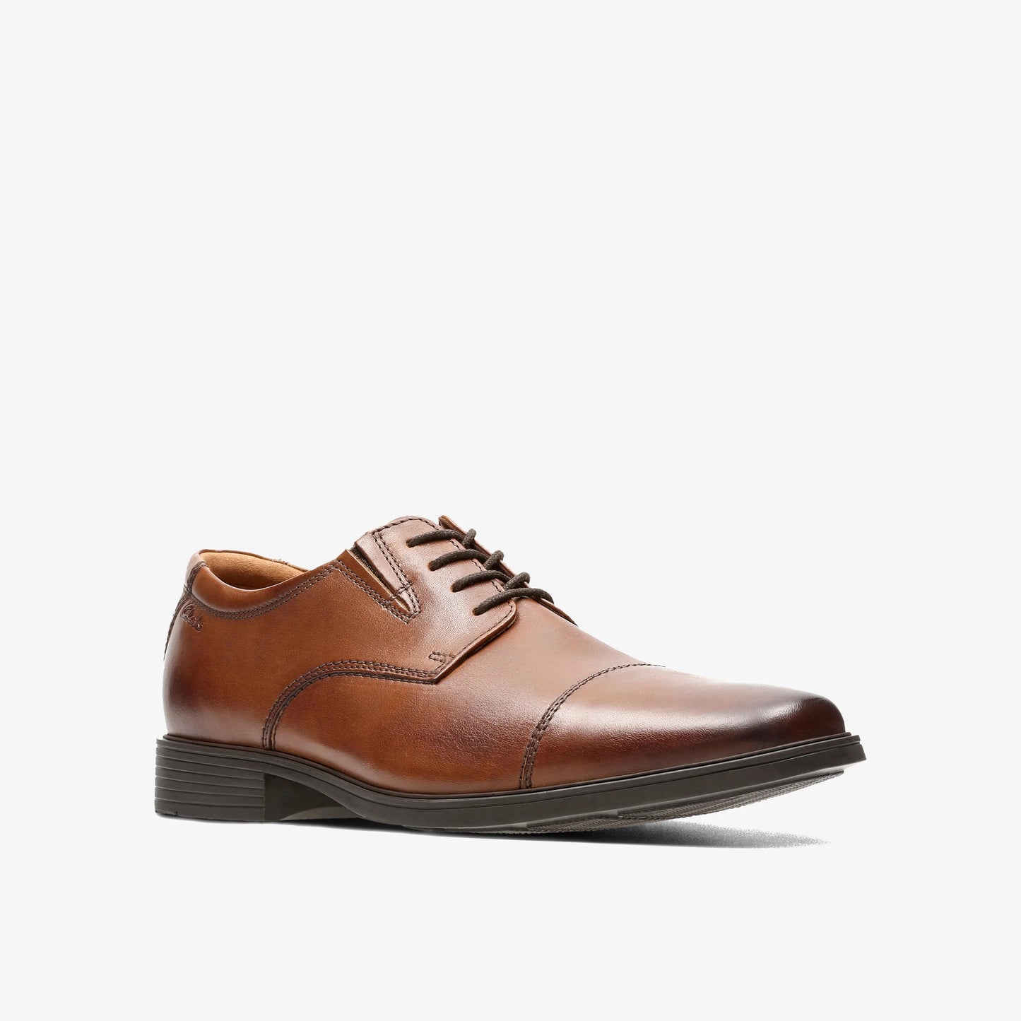 Zapatos De Vestir De La Marca Clarks Para Hombre Modelo Tilden Cap Dark Tan Lea En Color Marrón