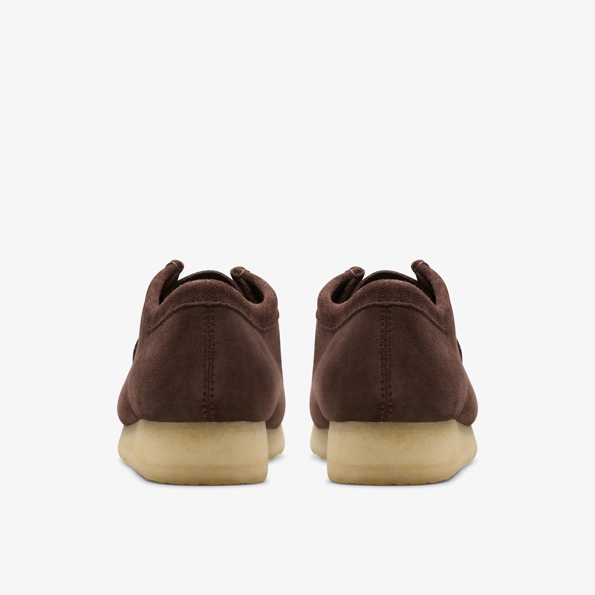 Zapatos Casual De La Marca Clarks  Para Hombre Modelo Wallabee Dark Brown Suede En Color Marrón