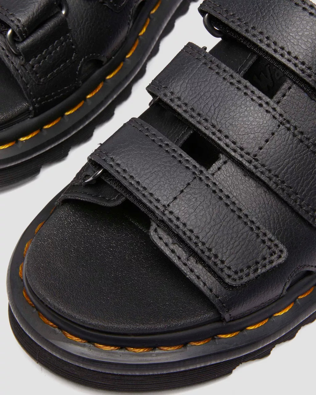 DR. MARTENS | SANDALEN | DAMEN | RAINE SLIDE SANDALE SCHWARZ