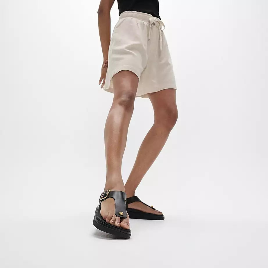 FITFLOP | WOMEN'S SANDALS | GEN FF BUCKLE TWO BAR LEATHER SLIDES LIGHT TAN | BLACK