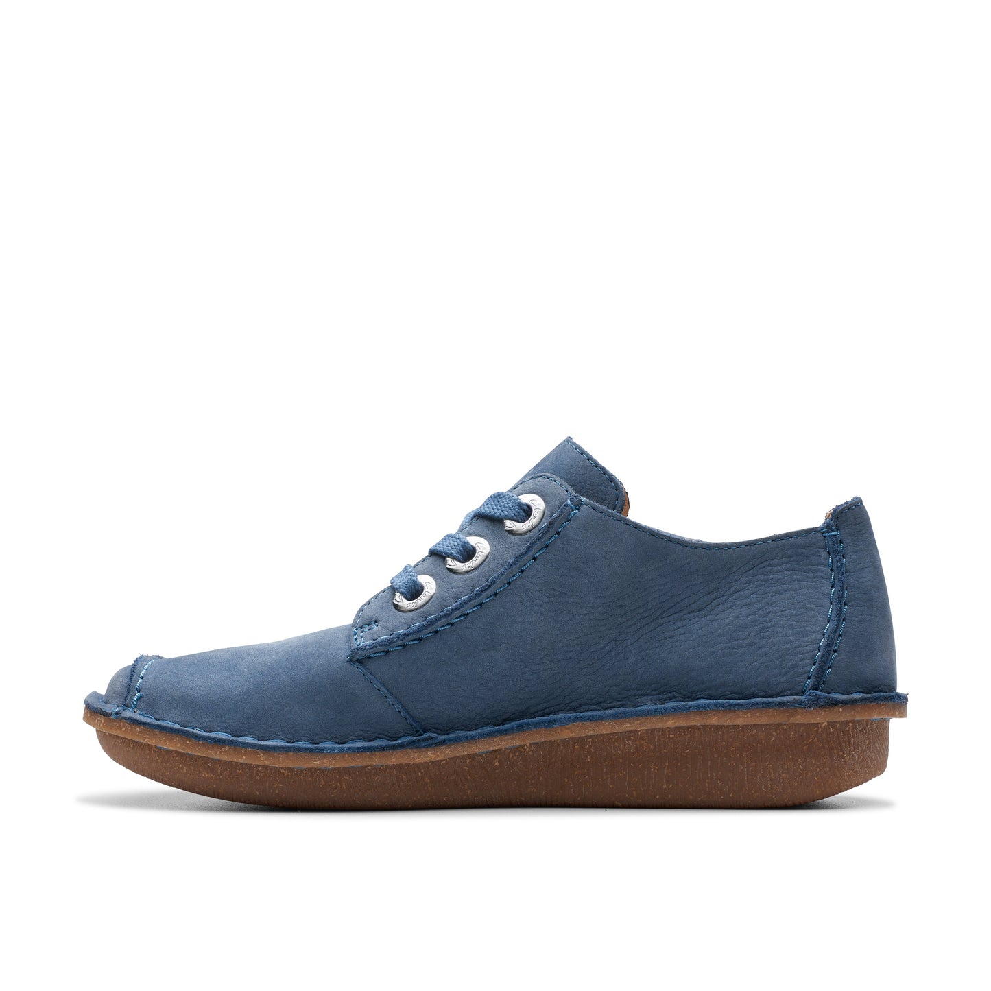 CLARKSブランドの春夏向けレディースカジュアルシューズ