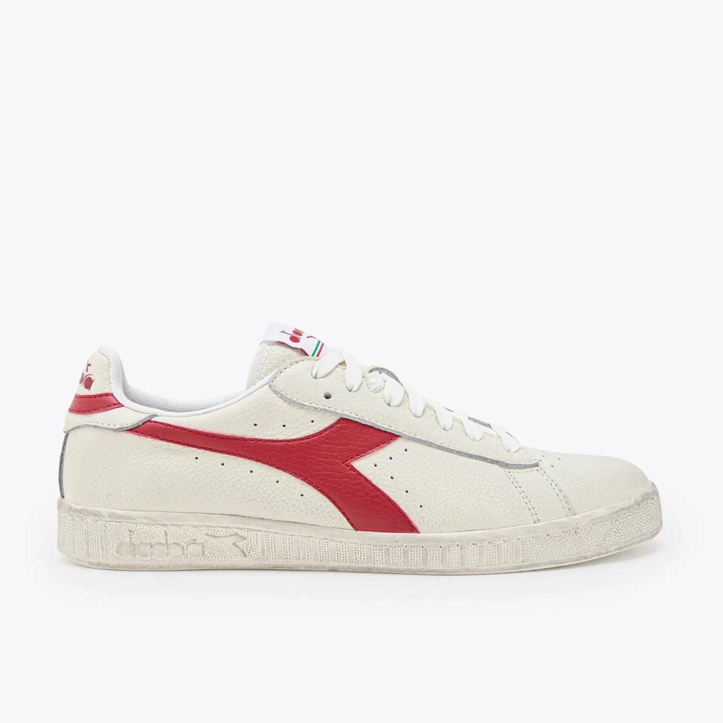 DIADORA | SNEAKERS UNISEX | GAME L LOW WAXED BIANCO E PEPERONE ROSSO | BIANCO
