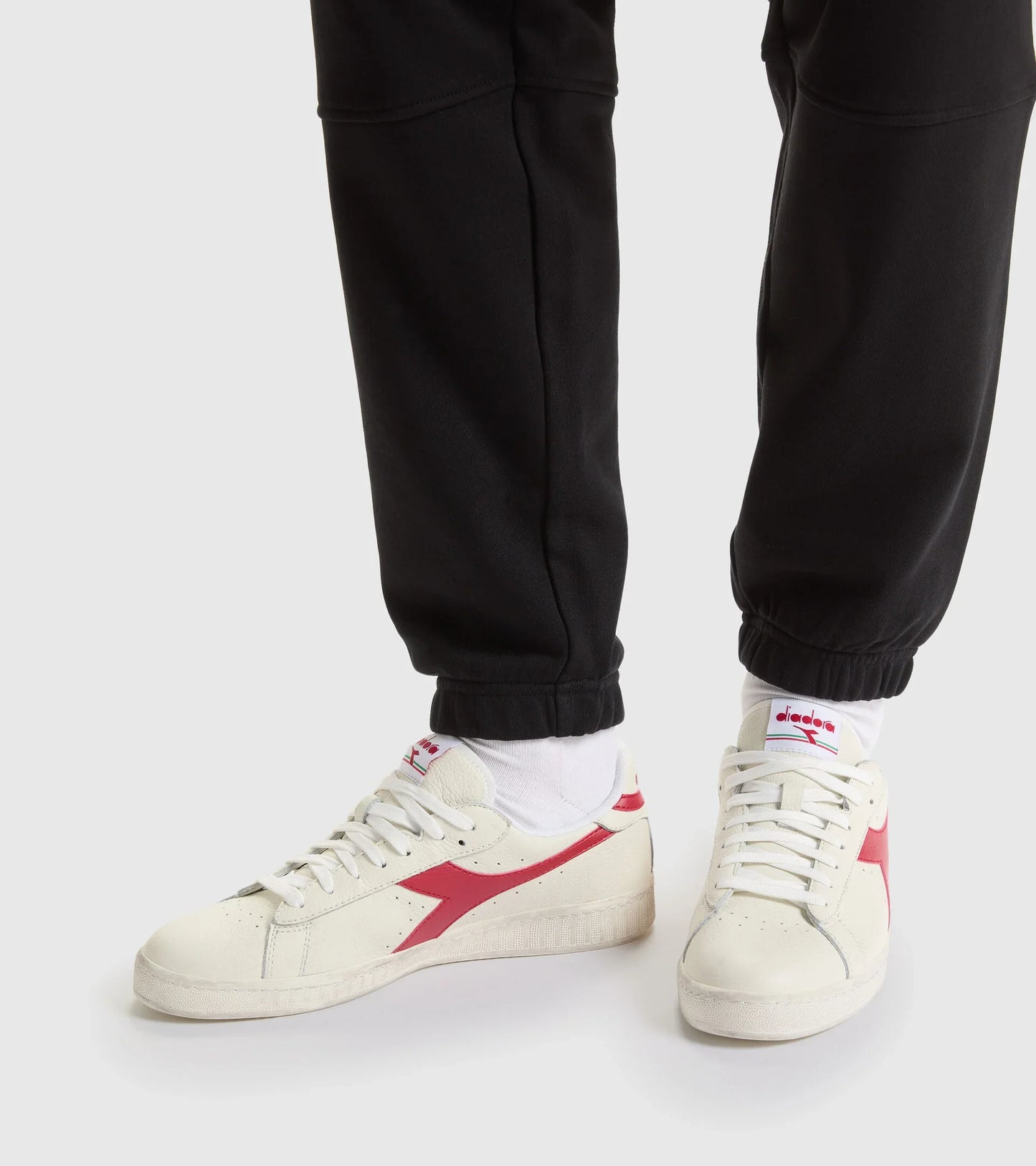 DIADORA | SNEAKERS UNISEX | GAME L LOW WAXED BIANCO E PEPERONE ROSSO | BIANCO