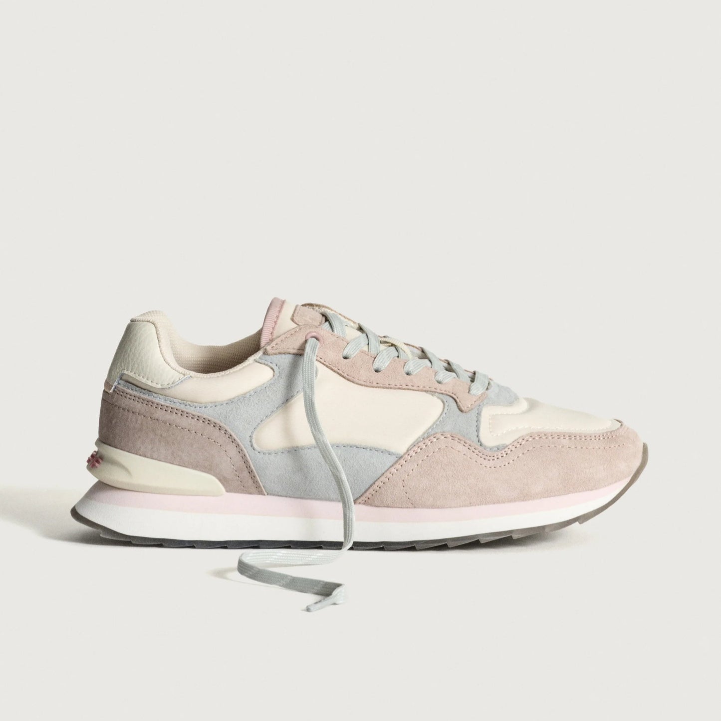 Zapatillas Urbanas Marca Hoff Modelo Saint Louis Para Mujer