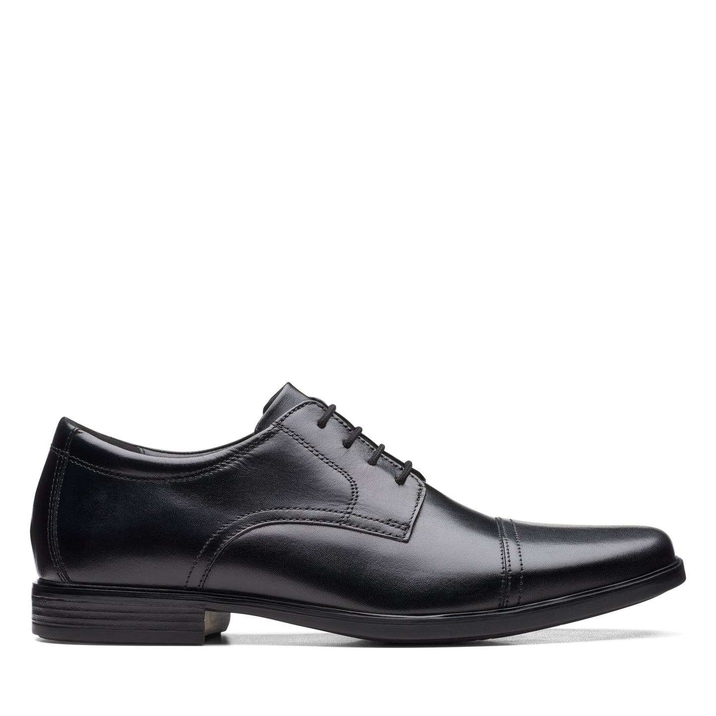Zapatos De Vestir De La Marca Clarks Para Hombre Modelo Howard Cap Black Leather En Color Negro