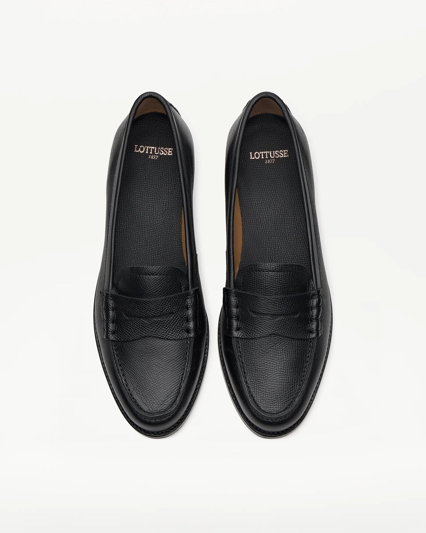 LOTTUSSE | MOCASINES | MUJER | MOCASÍN BANDA LIBERTY PIEL ESTAMPADO SAFIANO NEGRO | NEGRO