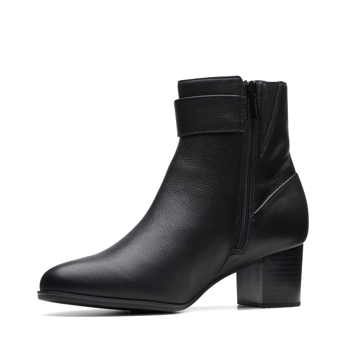 Botines De La Marca Clarks Para Mujer Modelo Loken Zip Wp Black Leather En Color Negro