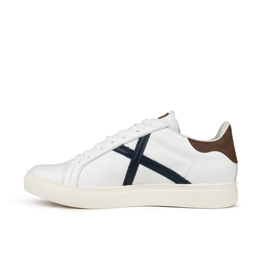 Baskets de marque Munich pour homme, modèle Rete 97 en blanc.