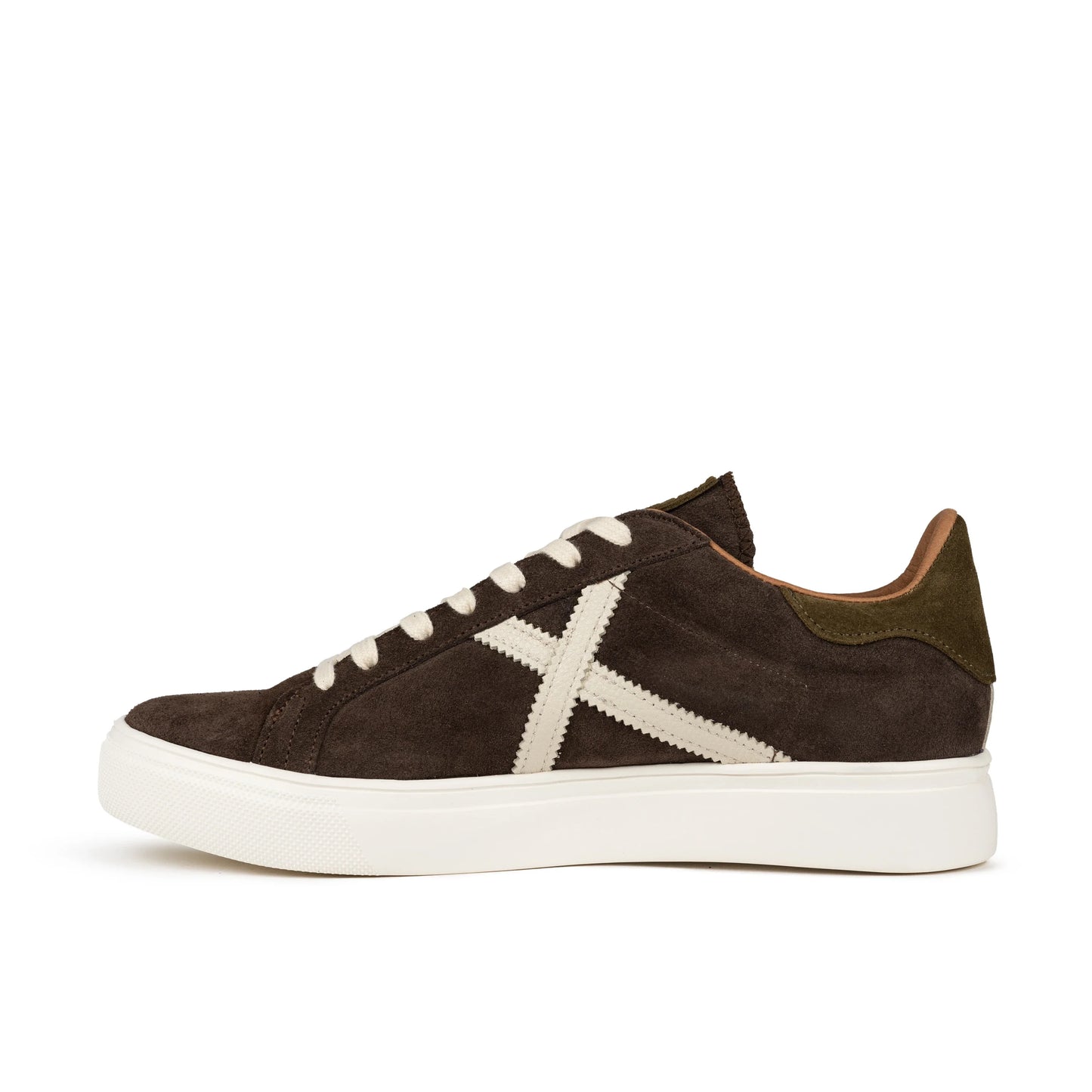 Baskets de marque Munich pour homme, modèle Rete 100 en marron.
