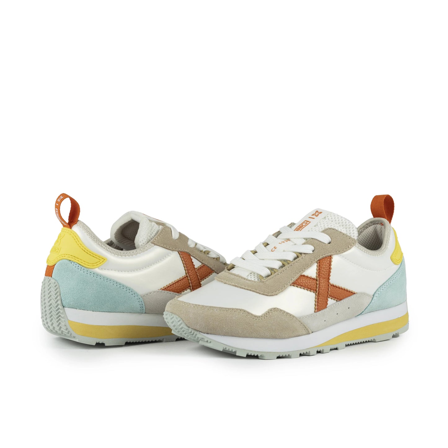 BASKETS MUNICH modèle UM WMN 30 pour FEMME