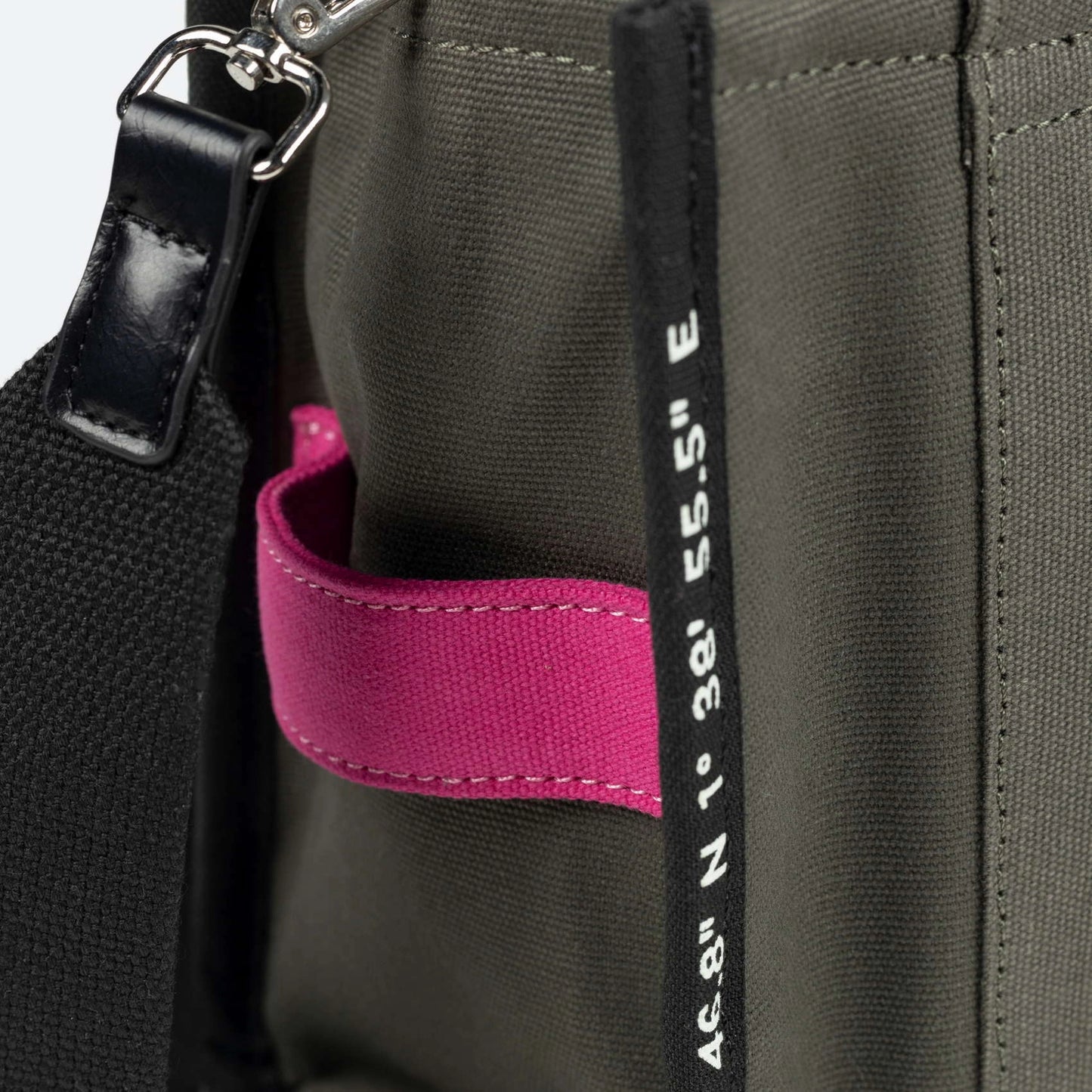 MUNICH | BOLSOS | UNISEX | CALA CROSSBODY TOTE C/KHAKI + FUCSIA
