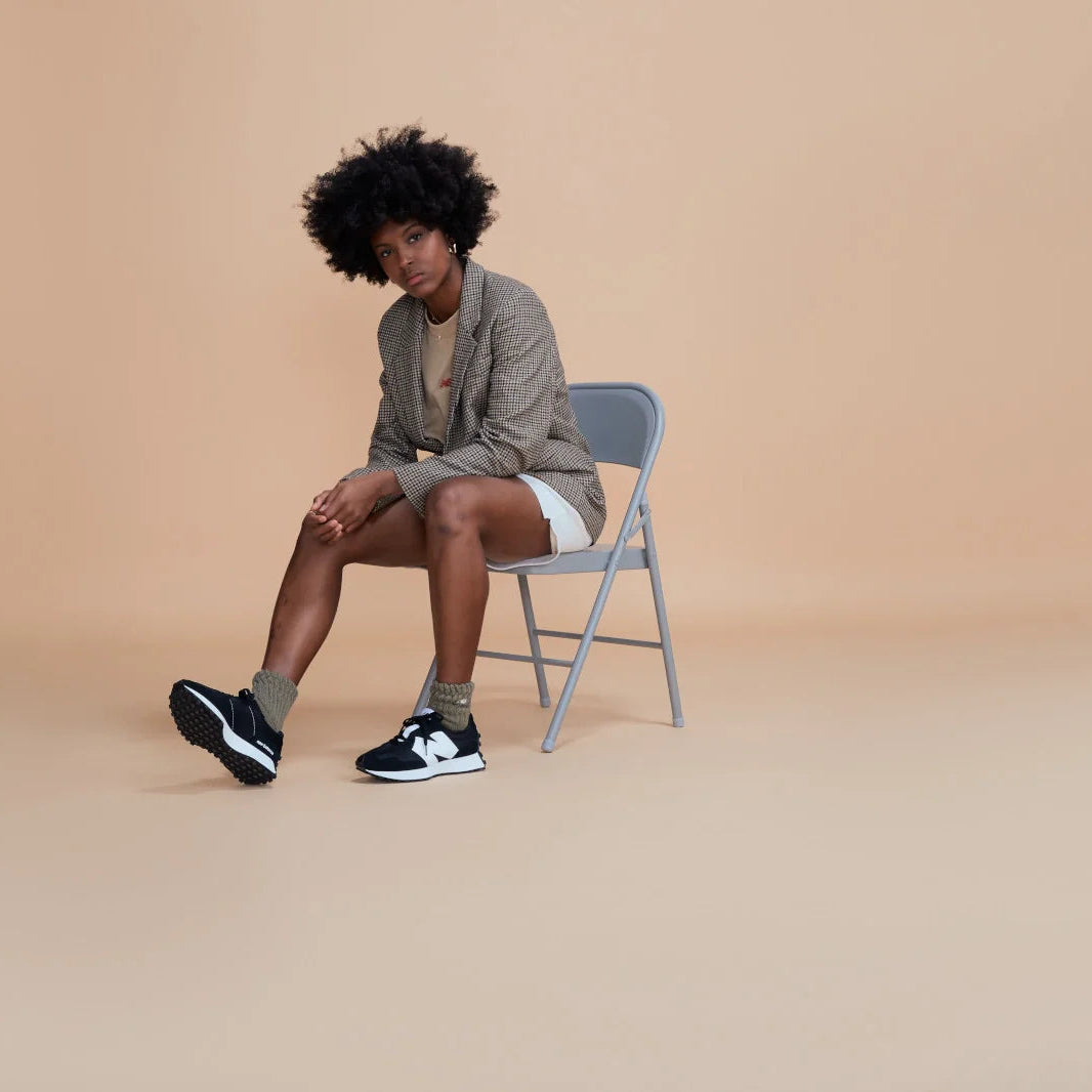 New Balance Sneaker Modell MS327CBW Saison SS25