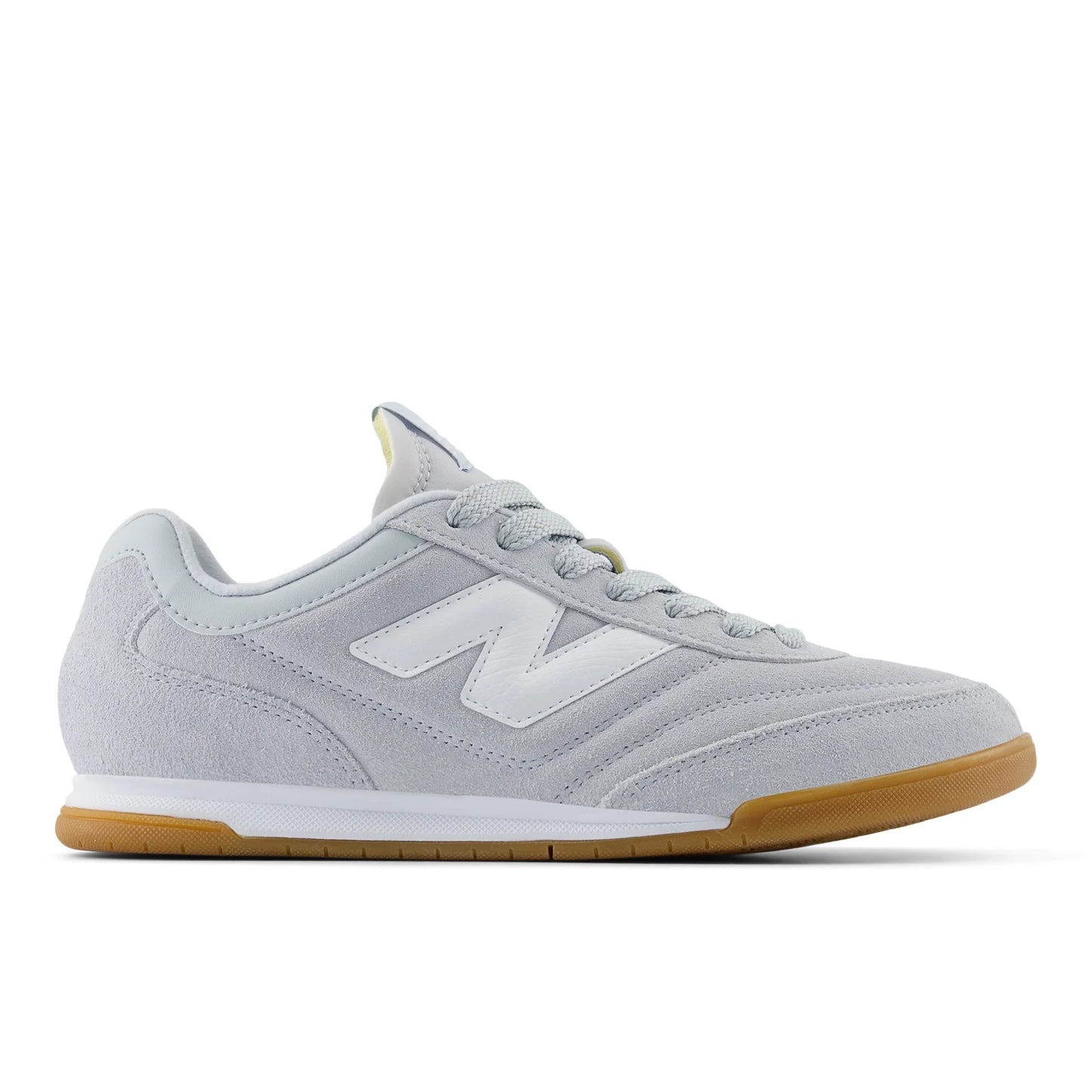 Baskets New Balance modèle URC42EB saison SS25