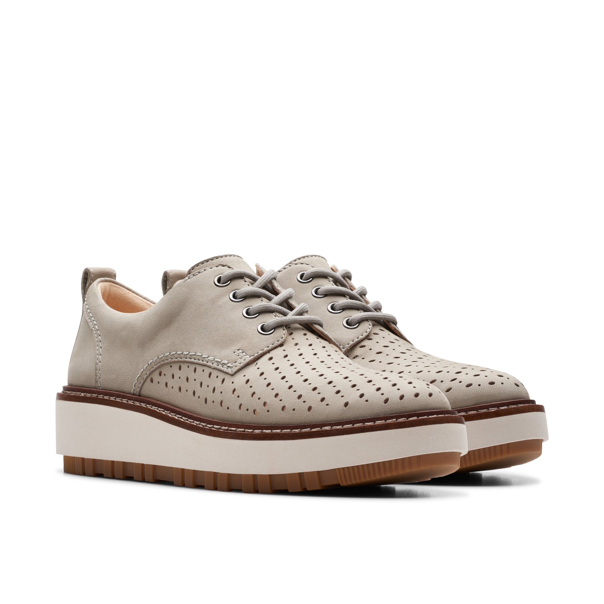 Zapatos Casual De La Marca Clarks  Para Mujer Modelo Oriannaw Move Stone Nubuck En Color Marrón