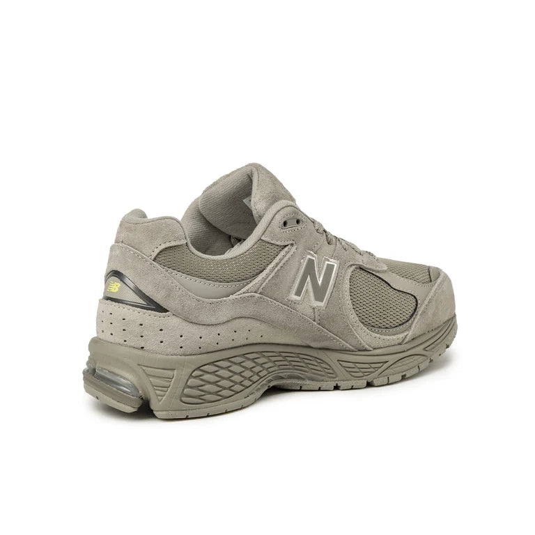 NEW BALANCE | BASKETS | HOMME | 2002RP | AUTOMNE-HIVER
