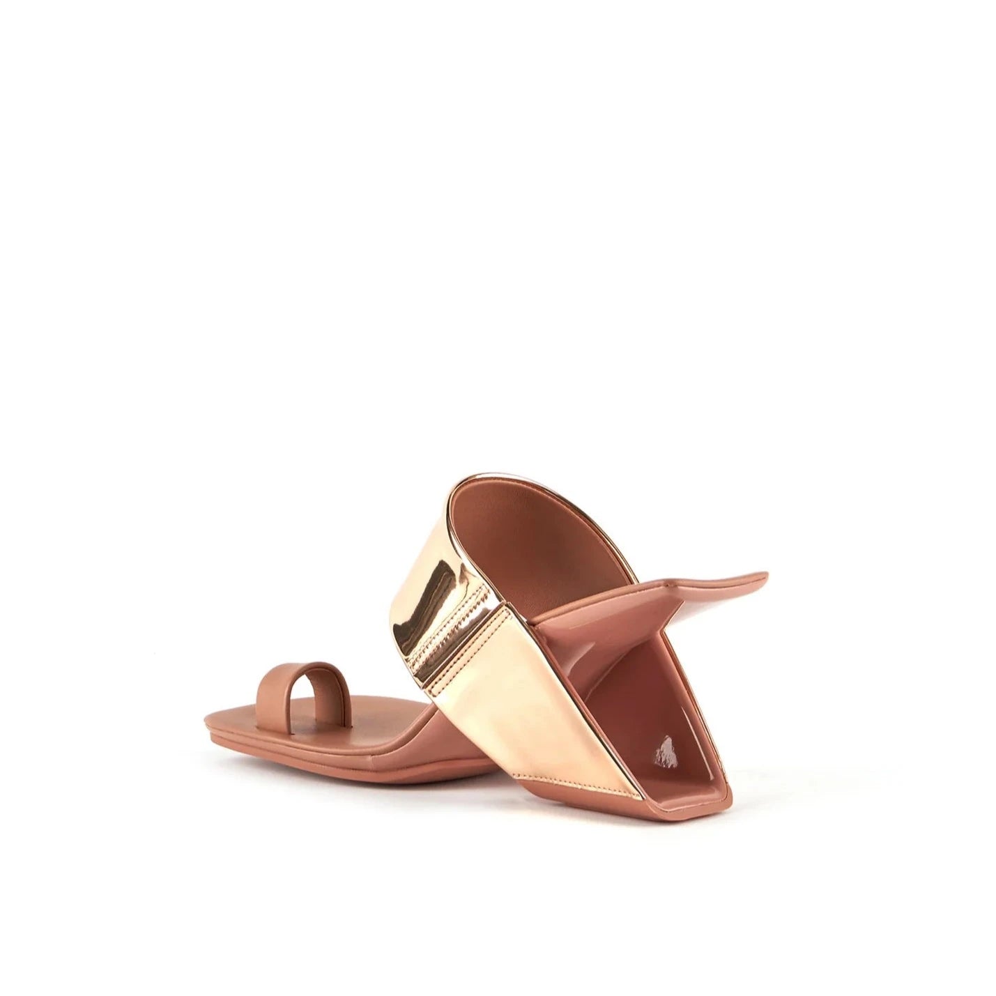 SALON DE MUJER MARCA UNITED NUDE PARA PRIMAVERA Y VERANO