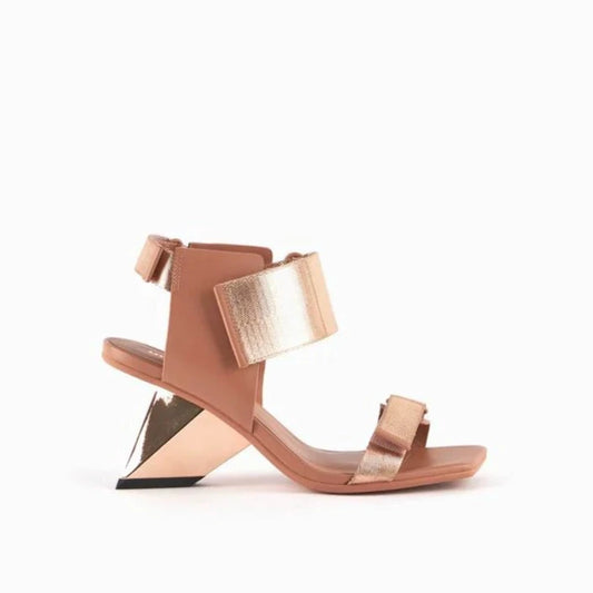SALON DE MUJER MARCA UNITED NUDE PARA PRIMAVERA Y VERANO