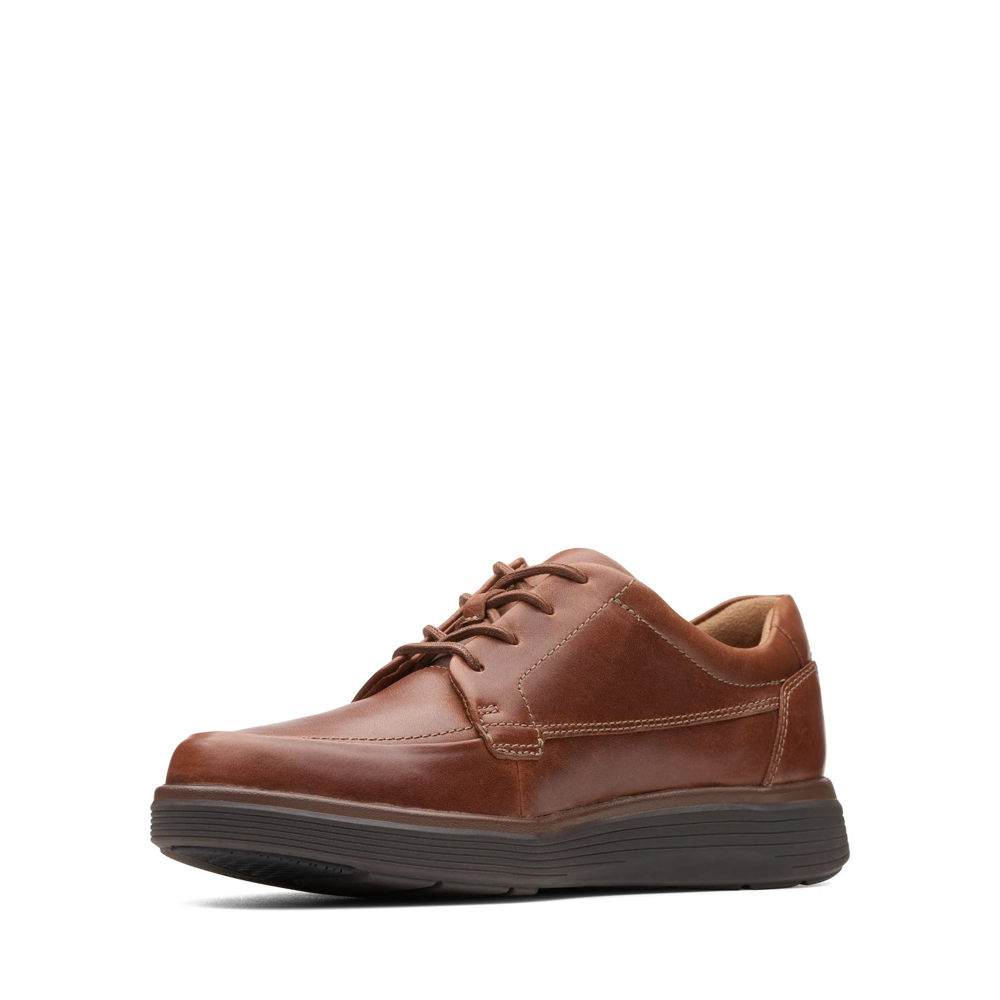 Zapatos Casual De La Marca Clarks Para Hombre Modelo Un Abode Ease Dark Tan Lea En Color Marrón