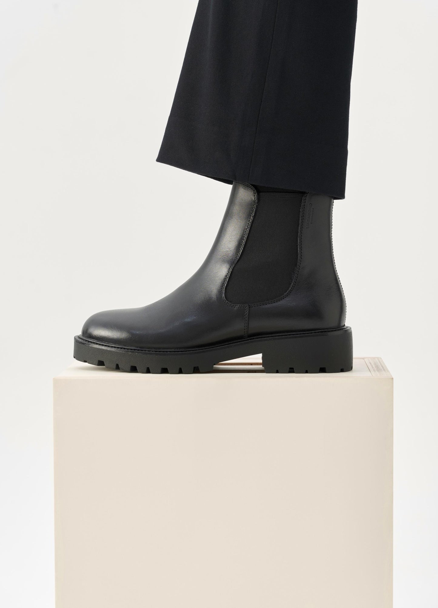VAGABOND | BOTIENES CHELSEA | MUJER | KENOVA | NEGRO