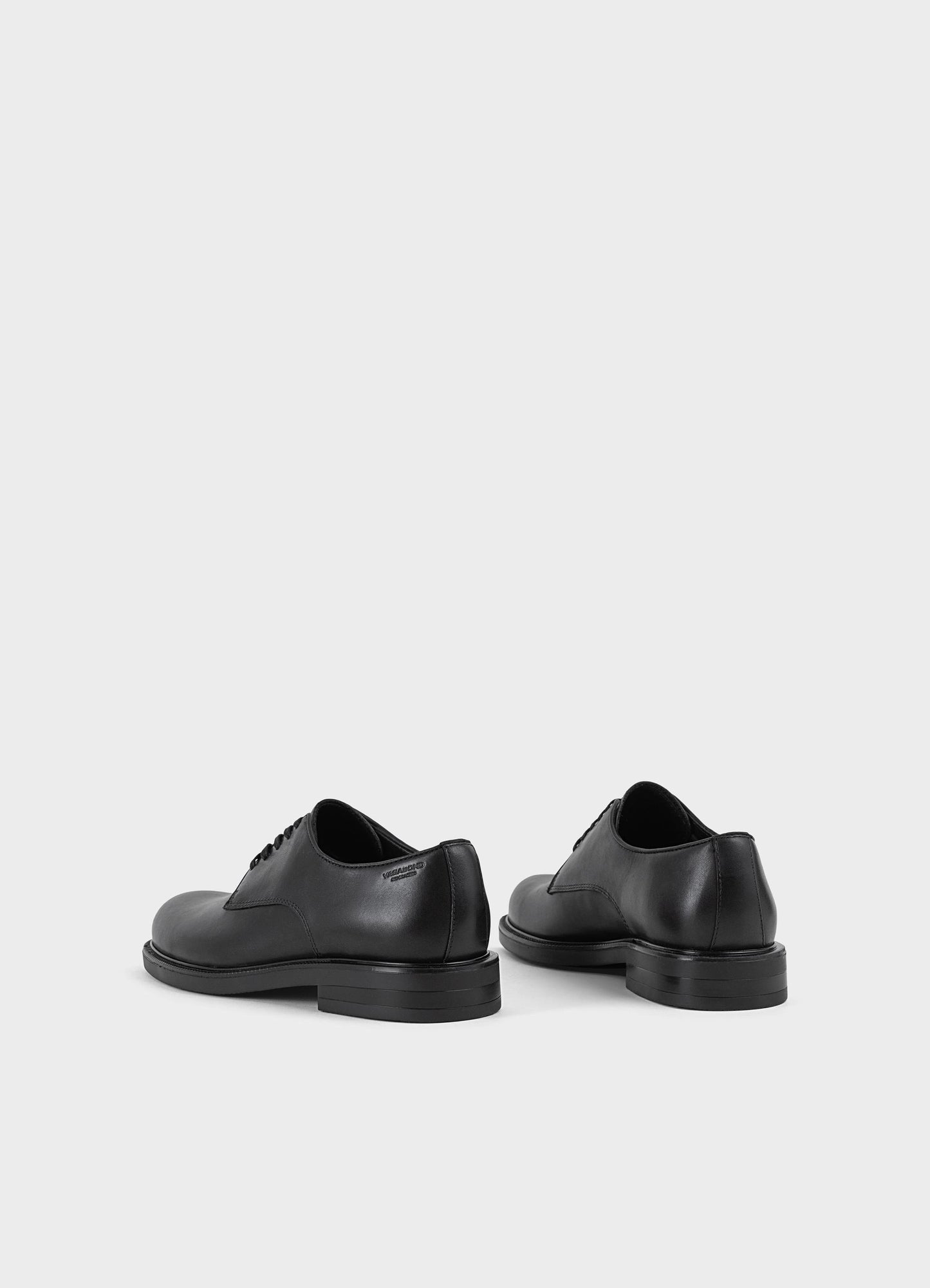 VAGABOND | ZAPATOS CASUAL | HOMBRE | FLOYD | NEGRO