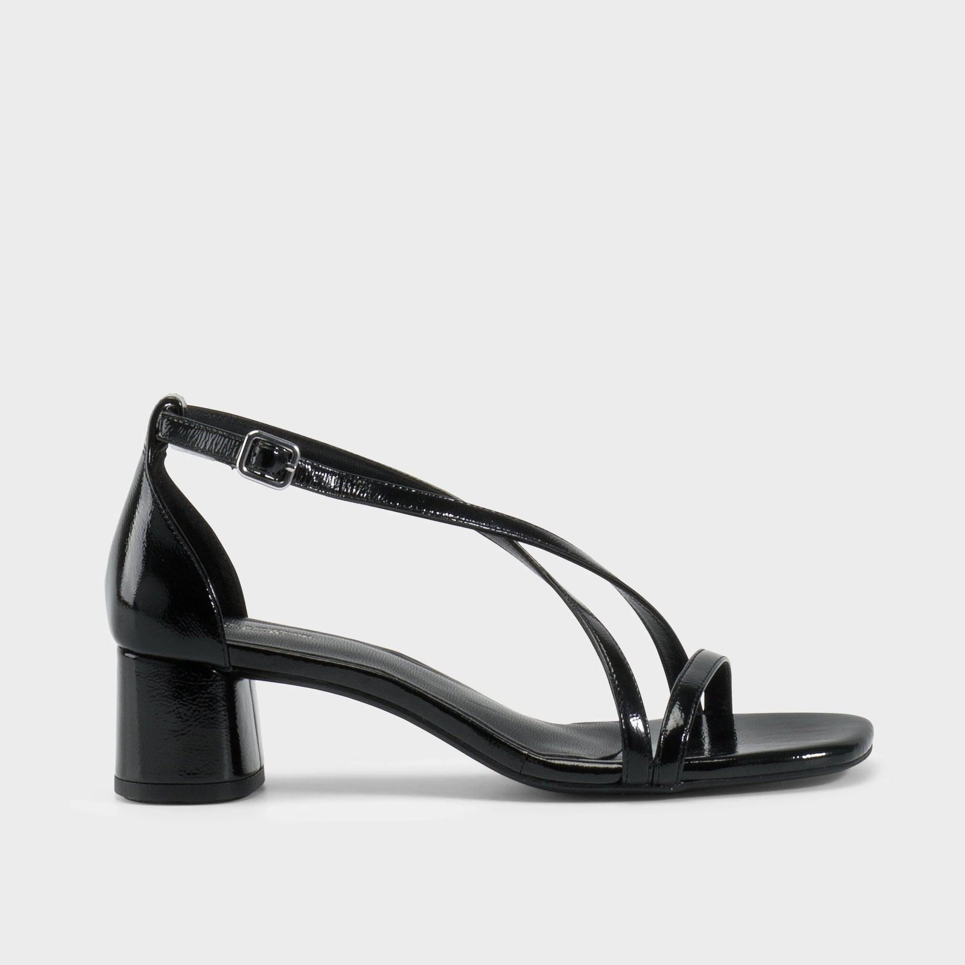 Sandales Vagabond pour femme, modèle Piper, collection printemps-été 2025
