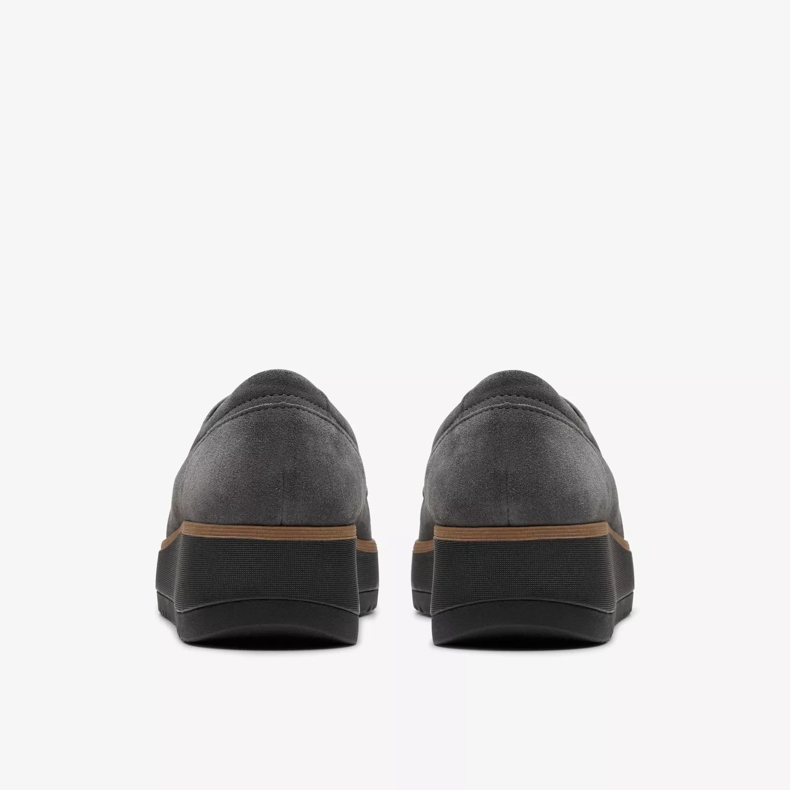 Zapatos Casual De La Marca Clarks  Para Mujer Modelo Zylah Sky Dark Grey Suede En Color Gris