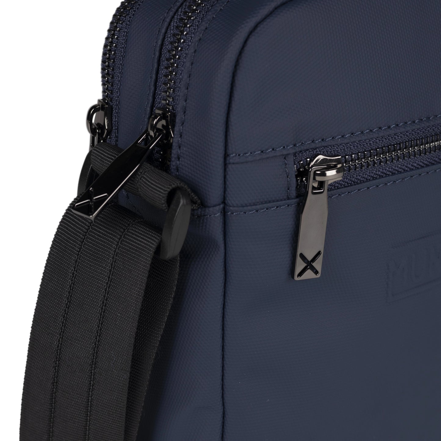 MUNICH | BANDOLERA | HOMBRE | PEAK RECYCLED CROSSBODY BLUE | AZUL