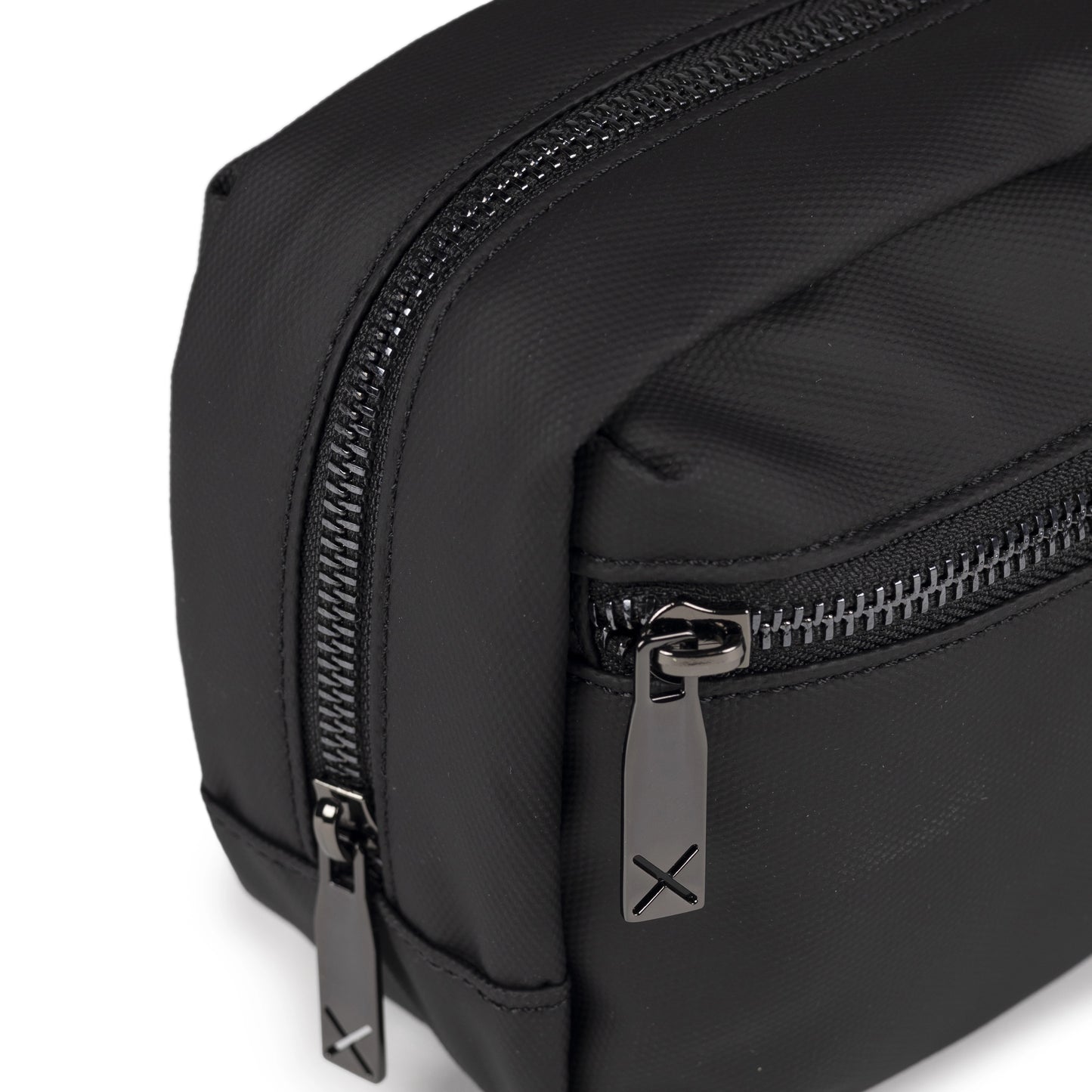 MUNICH | NECESER | HOMBRE | PEAK RECYCLED TOILETRY BLACK | NEGRO