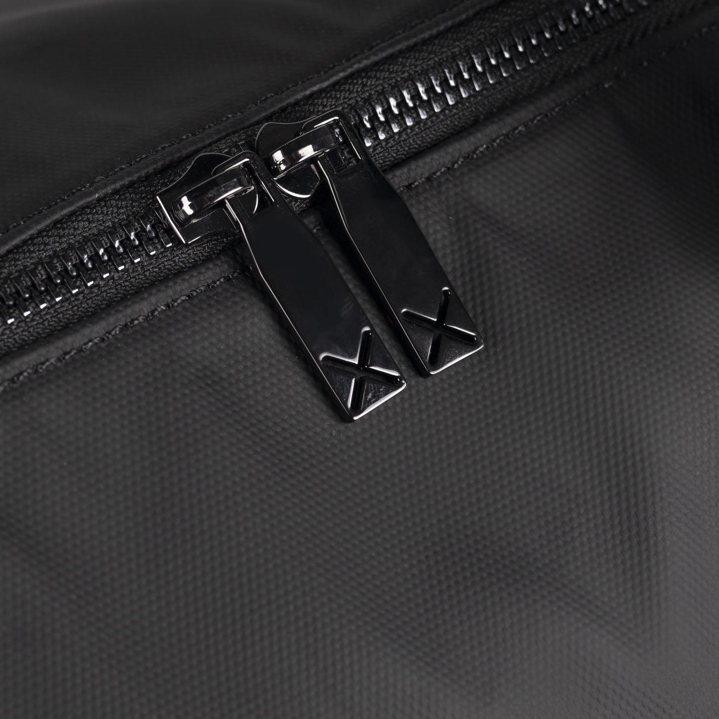 MUNICH | BOLSOS | HOMBRE | PEAK RECYCLED WEEKENDER BLACK | NEGRO