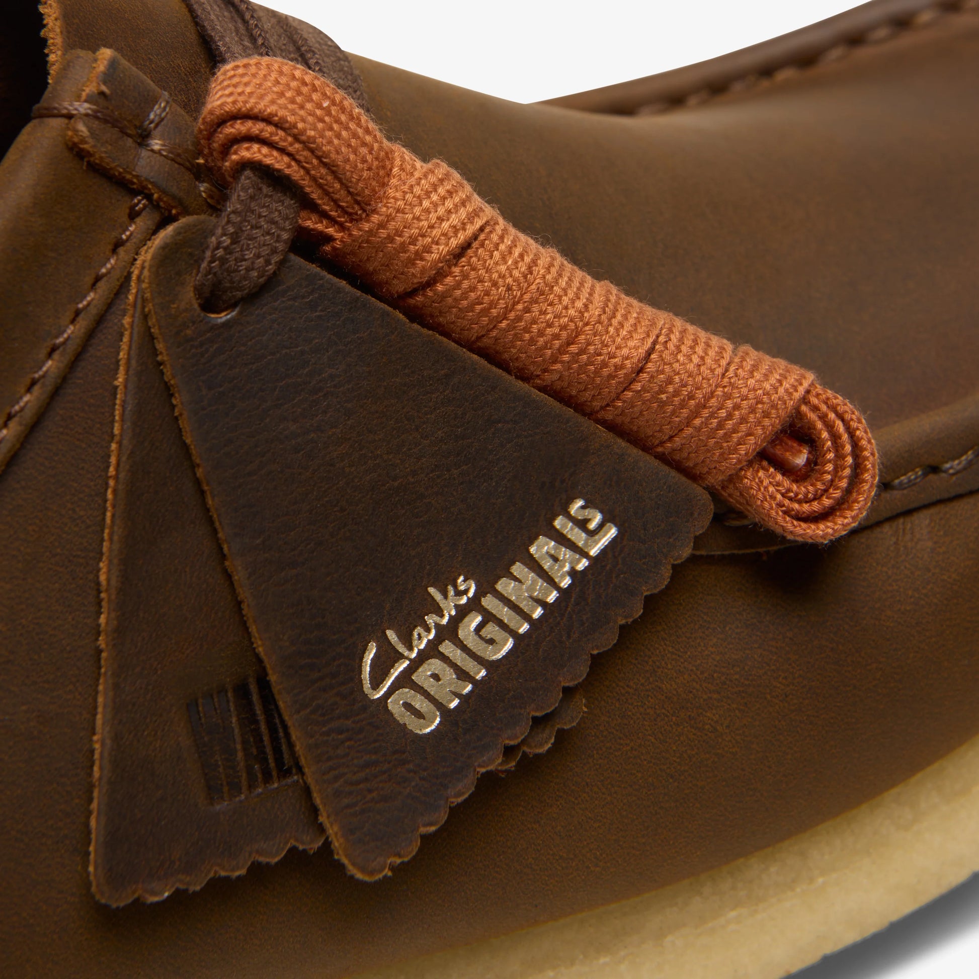 Zapatos Casual De La Marca Clarks  Para Hombre Modelo Wallabee Beeswax En Color Marrón
