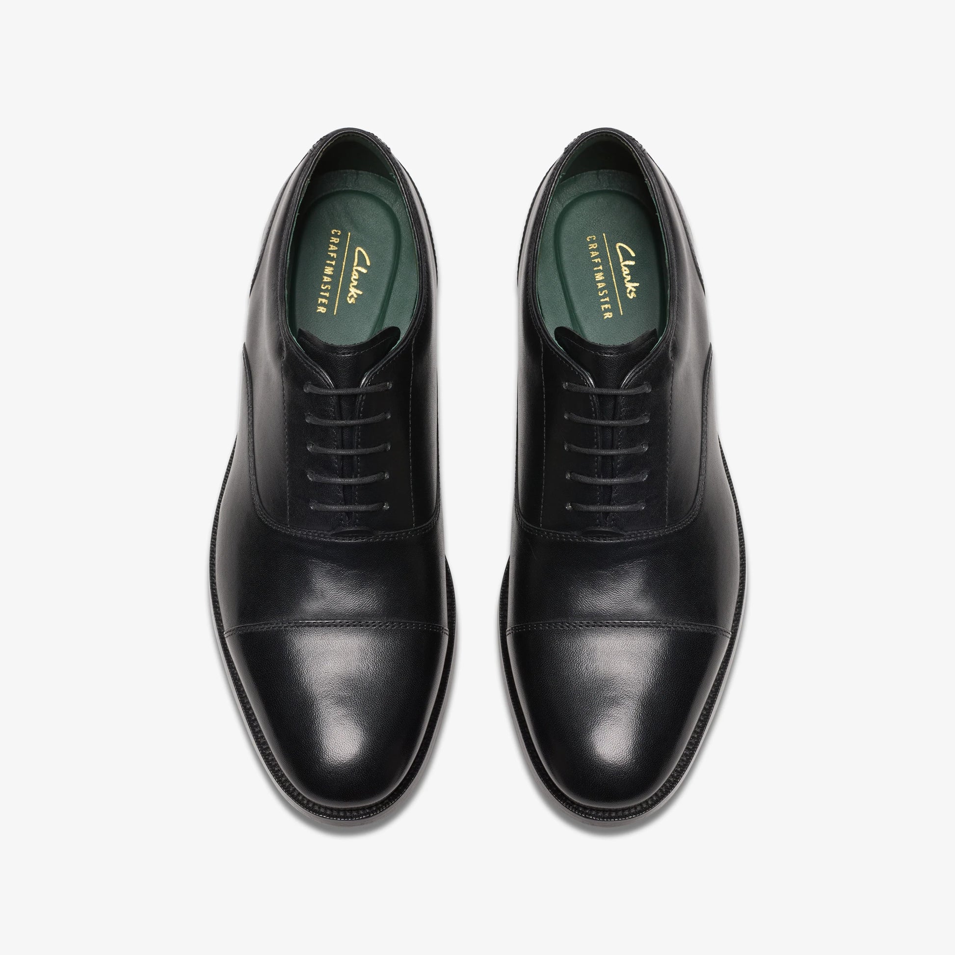 Zapatos De Vestir De La Marca Clarks  Para Hombre Modelo Craftjames Cap Black Leather En Color Negro