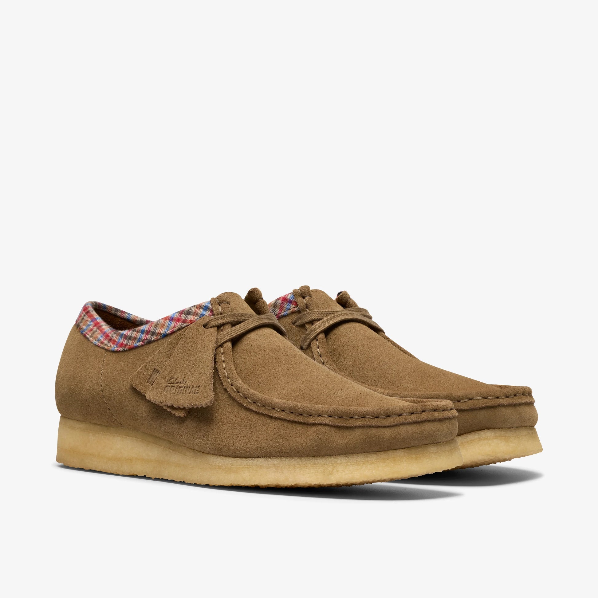 Zapatos Casual De La Marca Clarks  Para Hombre Modelo Wallabee Dark Taupe Combi En Color Beige