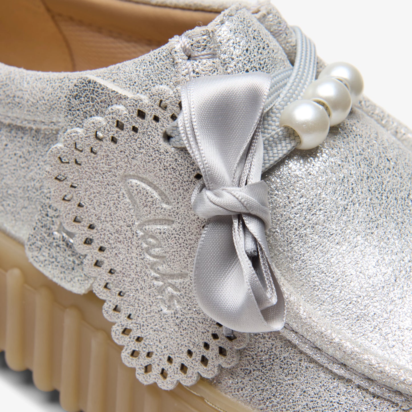 Zapatos Casual De La Marca Clarks Para Mujer Modelo Torhill Bee Silver En Color Plata