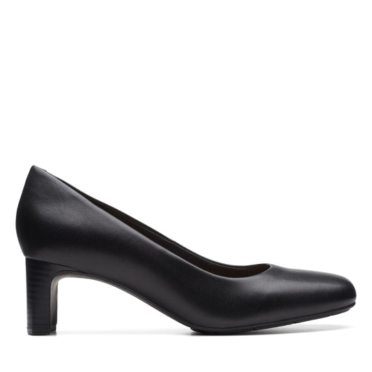 Zapatos De Vestir De La Marca Clarks  Para Mujer Modelo Kyndall Iris Black Leather En Color Negro