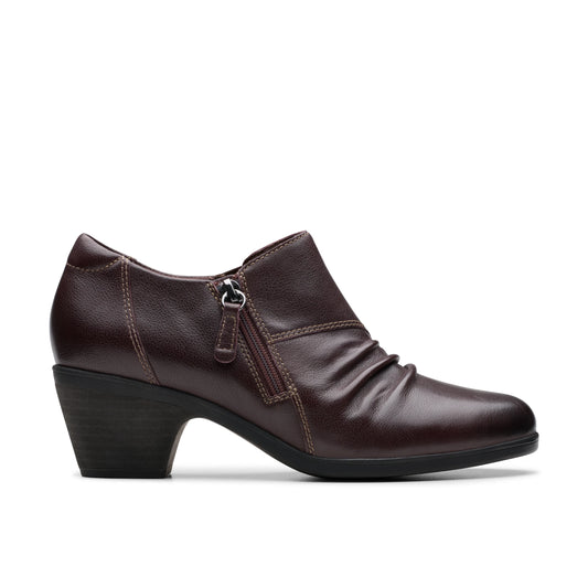 Zapatos Casual De La Marca Clarks  Para Mujer Modelo Emily2 Braley Dark Brown Lea En Color Marrón