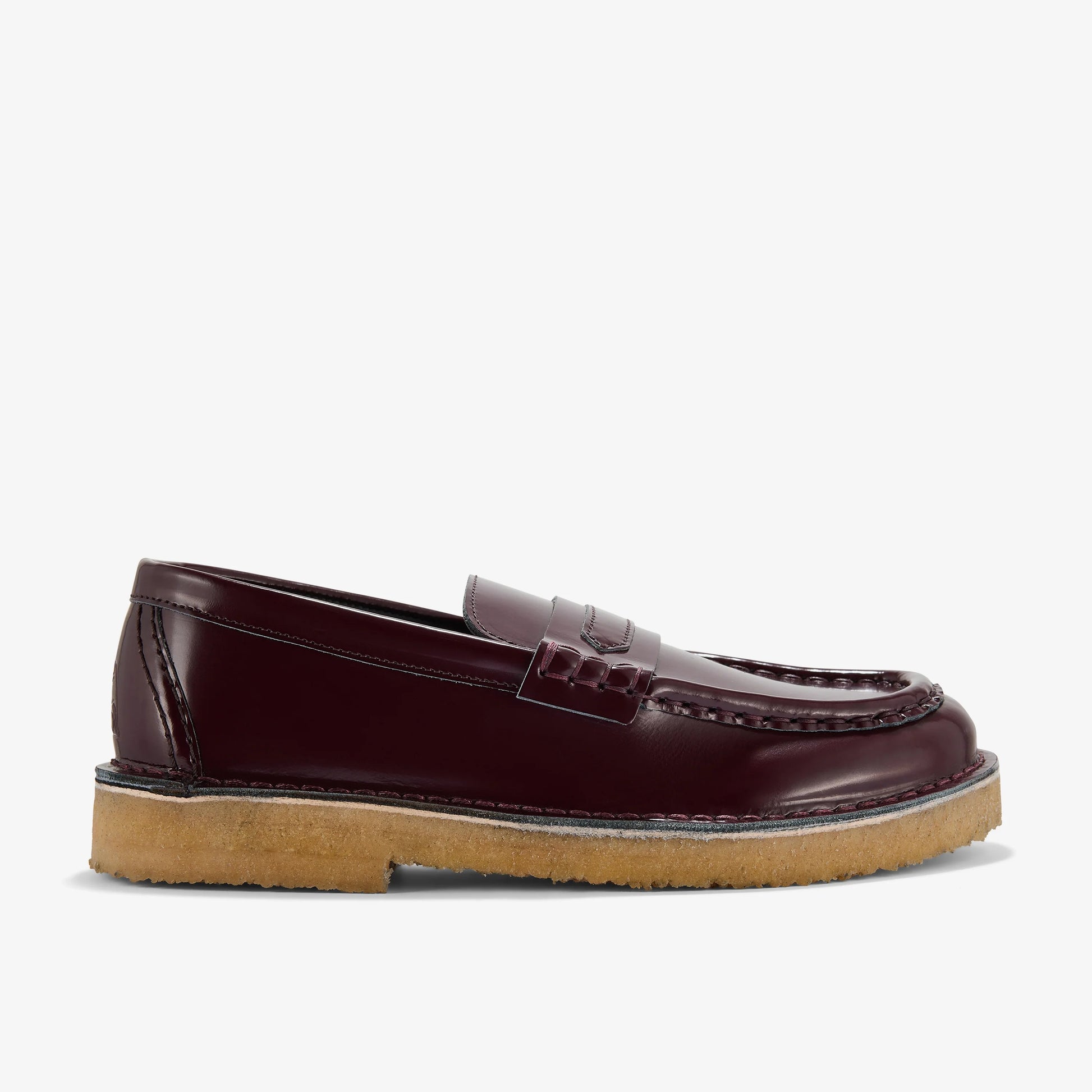 Sandalias De La Marca Clarks  Para Mujer Modelo Nomad Loafer. Wine Patent En Color Rojo